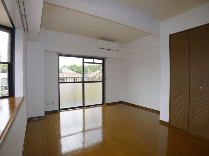 物件内観写真10　(居室)