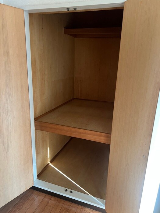 物件内観写真21　(収納)