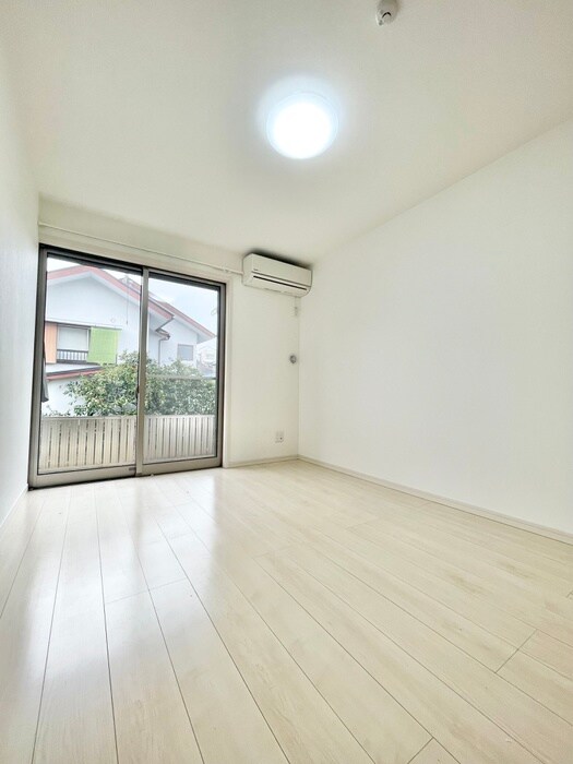 物件内観写真7　(居室)