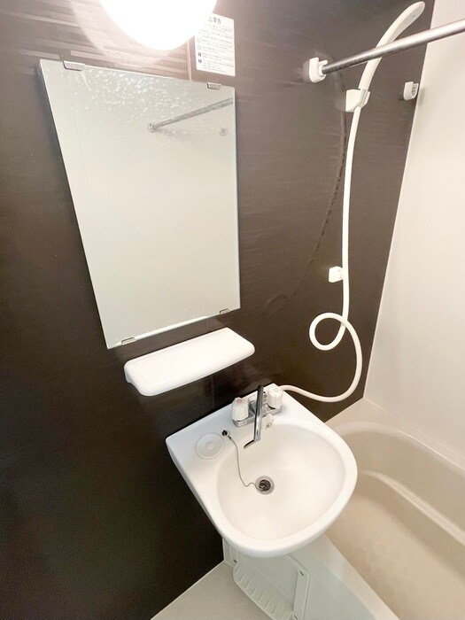 物件内観写真10　(洗面)