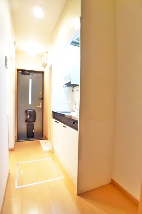 物件内観写真13　(廊下)