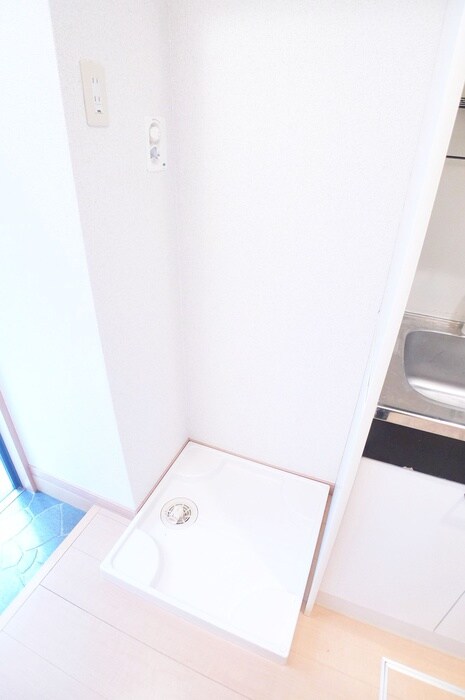 物件内観写真17　(洗濯機置場)