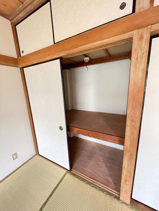 物件内観写真12　(収納)