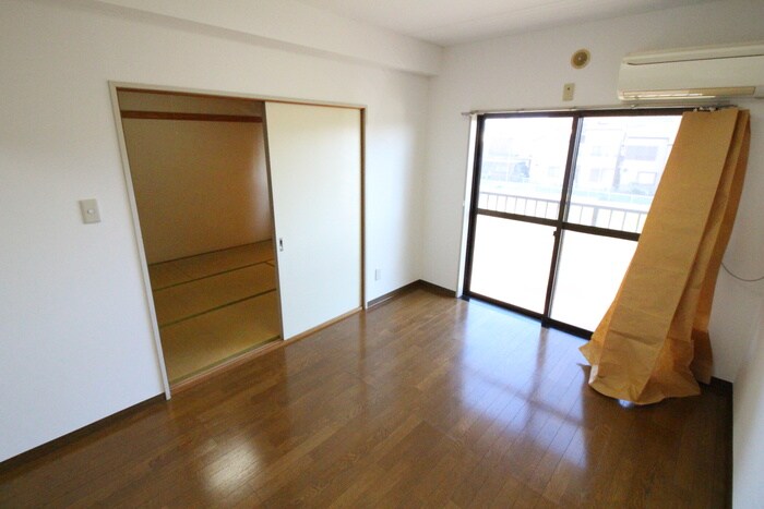 物件内観写真8　(居室)