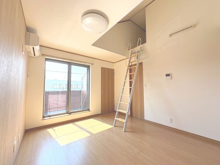 物件内観写真7　(居室)