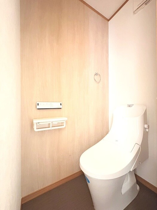 物件内観写真11　(トイレ)