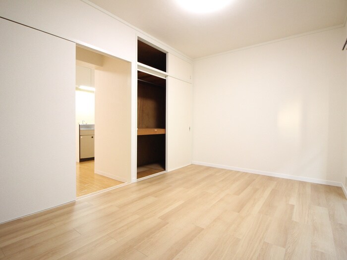 物件内観写真8　(内観写真)