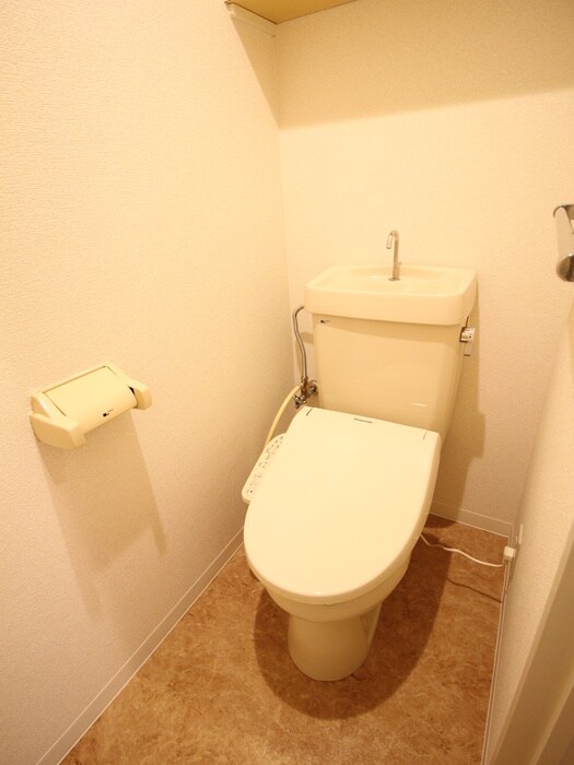 物件内観写真12　(トイレ)