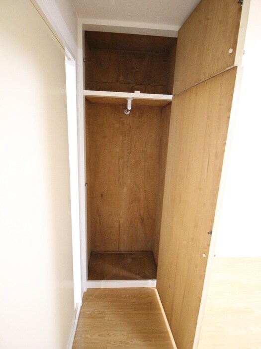 物件内観写真21　(収納)