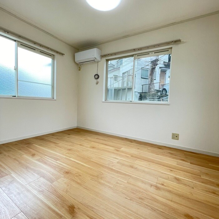 物件内観写真9　(居室)