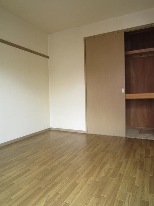 物件内観写真6　(居室)