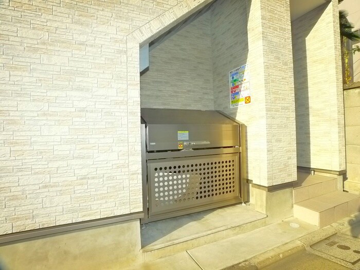 物件外観写真4　(建物設備)