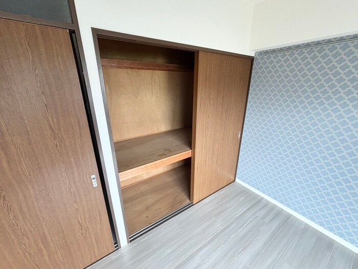 物件内観写真12　(収納)