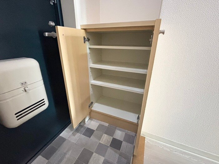 物件内観写真15　(靴箱)