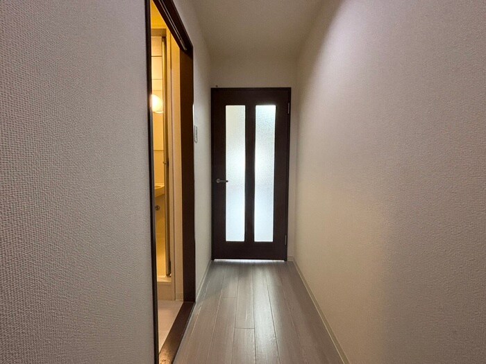 物件内観写真18　(廊下)