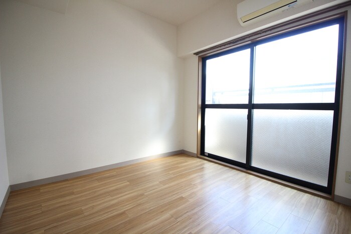 物件内観写真18　(居室)
