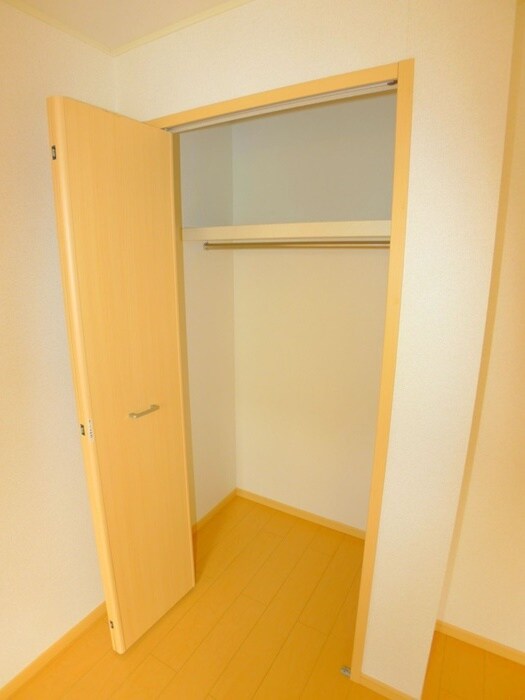 物件内観写真12　(収納)