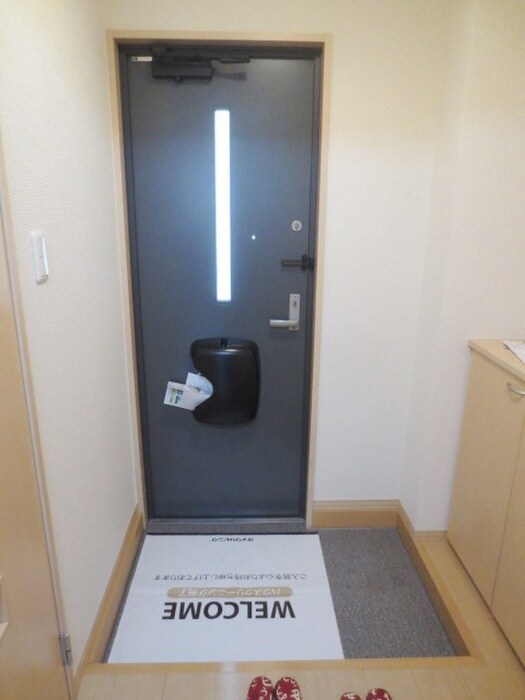 物件内観写真19　(玄関)