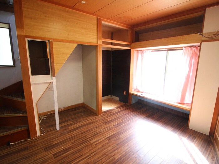 物件内観写真4　(居室)