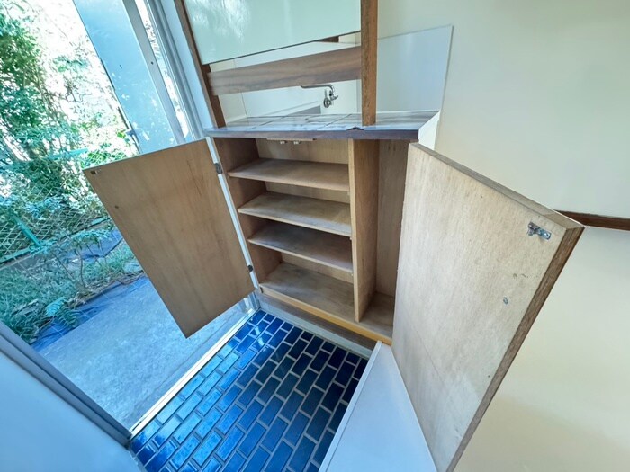 物件内観写真8　(靴箱)