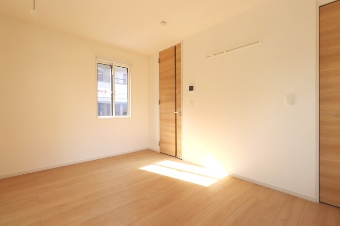 物件内観写真9　(居室)