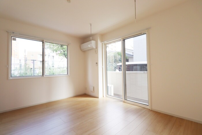 物件内観写真11　(居室)