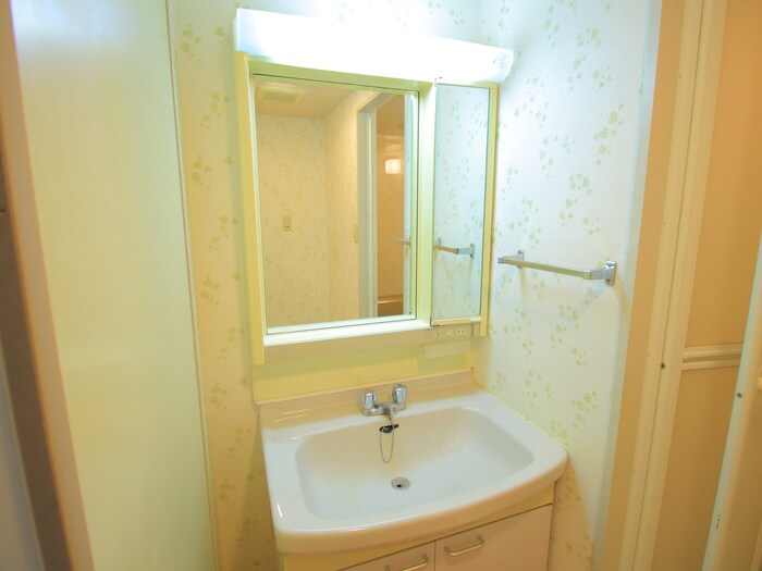 物件内観写真12　(洗面)