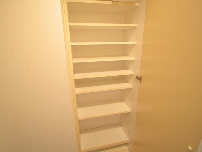 物件内観写真17　(靴箱)