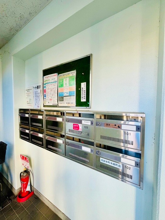 物件外観写真4　(建物設備)