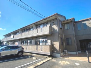 クレスト宇奈根外観写真