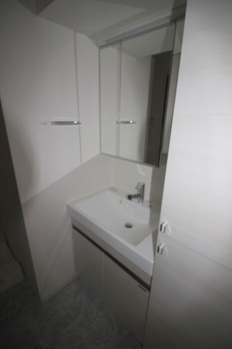 物件内観写真12　(洗面)