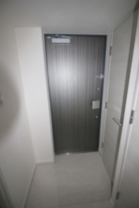 物件内観写真16　(玄関)