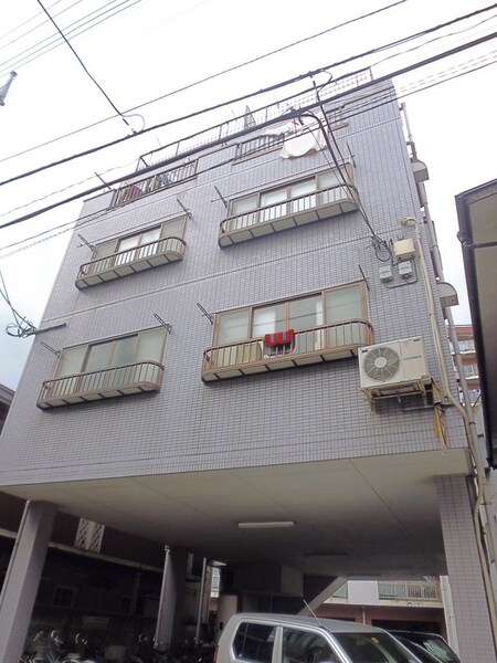 第三メゾン藤外観写真