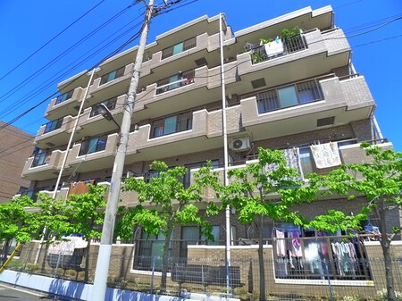 ｻﾝﾛｲﾔﾙ外観写真
