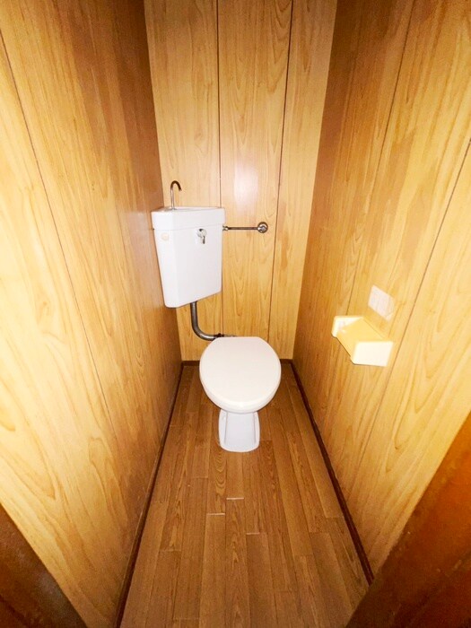 物件内観写真15　(トイレ)