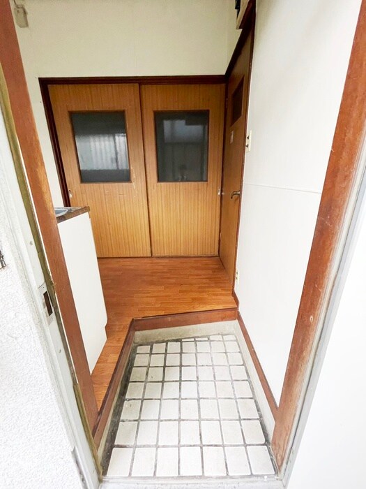 物件内観写真22　(玄関)