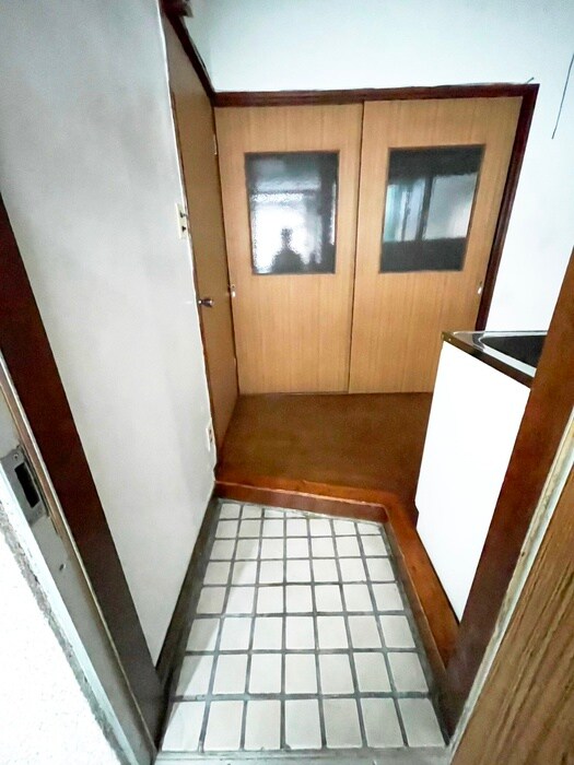 物件内観写真22　(玄関)