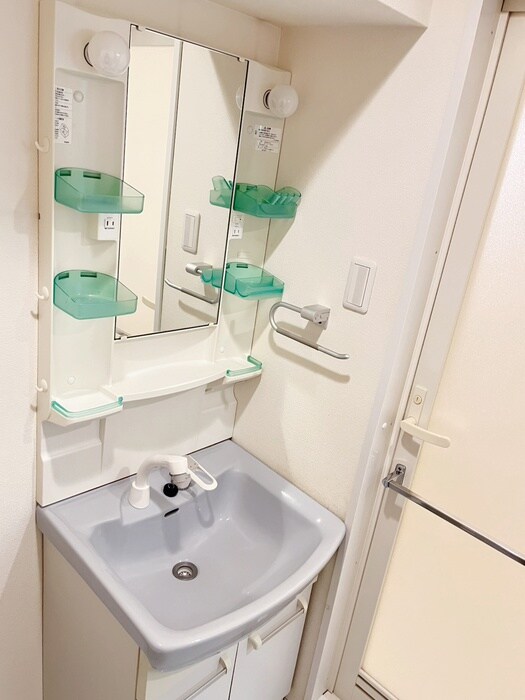 物件内観写真11　(洗面)