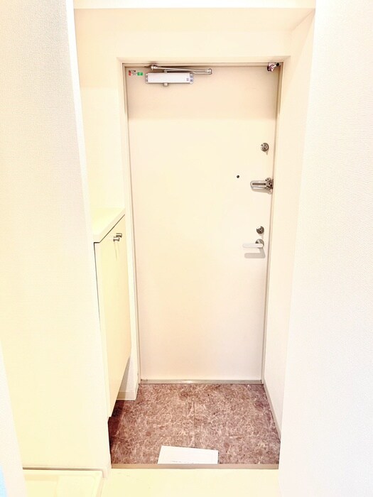 物件内観写真14　(玄関)