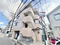 アデナ川和