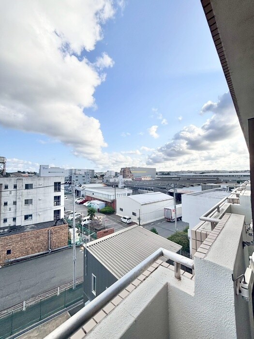 物件内観写真15　(室内からの展望)