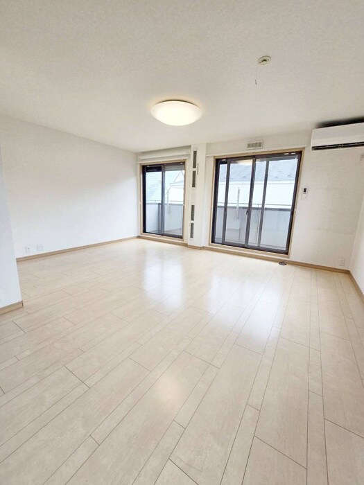 物件内観写真6　(居室)