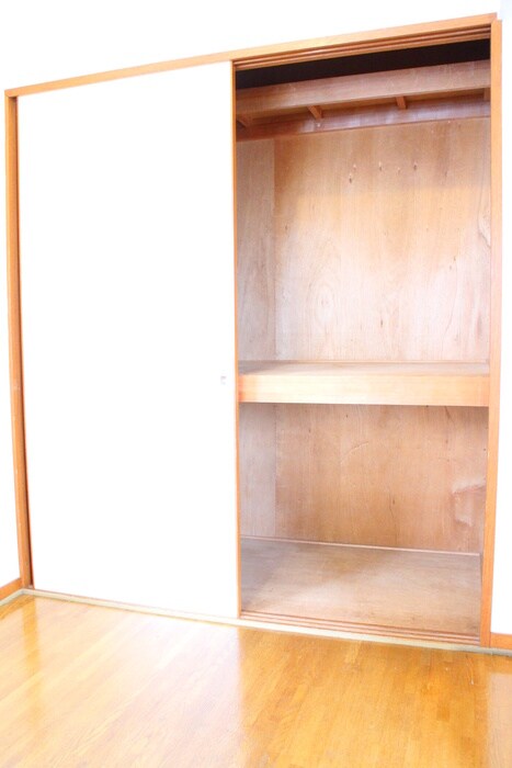 物件内観写真13　(収納)