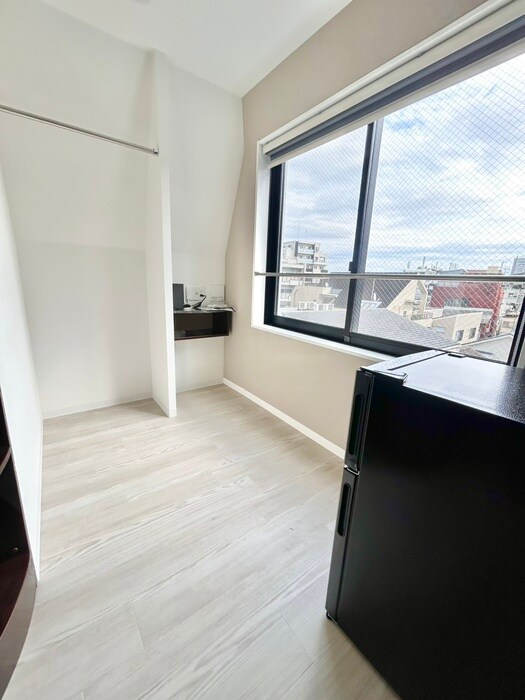 物件内観写真2　(居室)