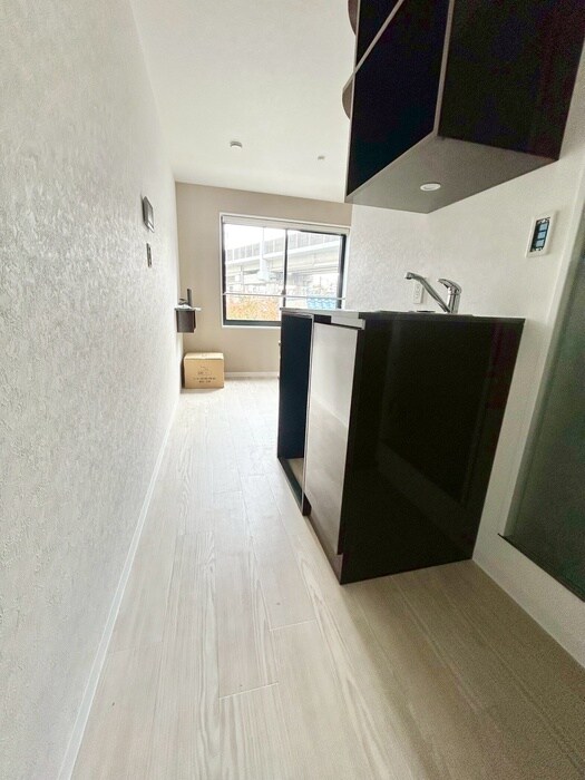 物件内観写真7　(廊下)