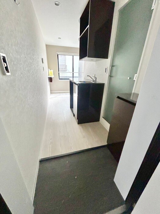 物件内観写真11　(玄関)