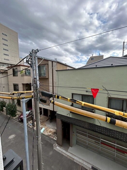 物件内観写真13　(室内からの展望)