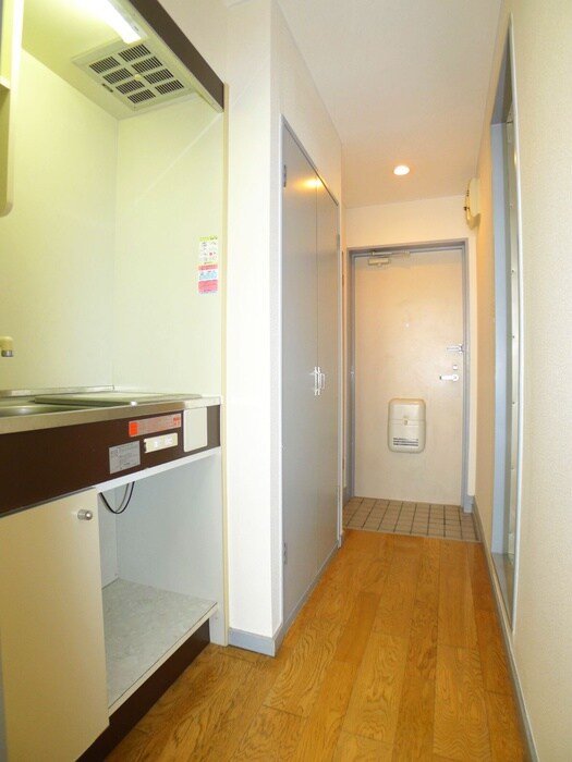 物件内観写真17　(玄関)