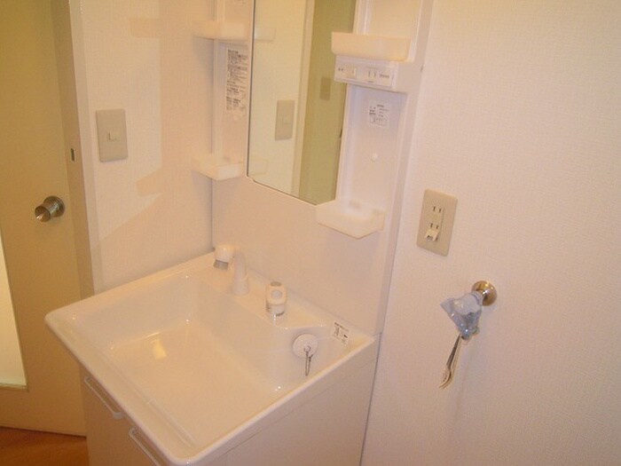 物件内観写真8　(洗面)