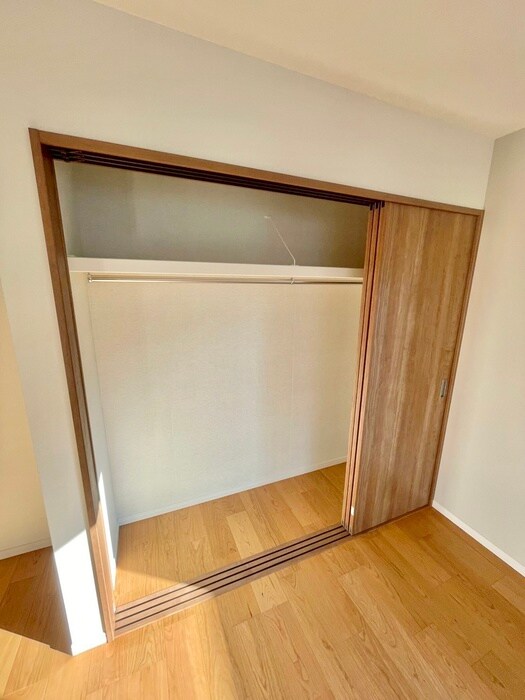 物件内観写真12　(収納)